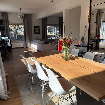 Apartamento Penthouse-feeling Im Zentrum *
